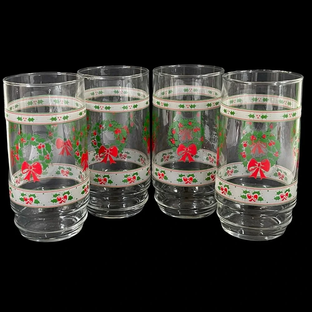 Vintage Indiana Victoria Christmas 4 Glasses Holly Wreath Red Bow Tumblers